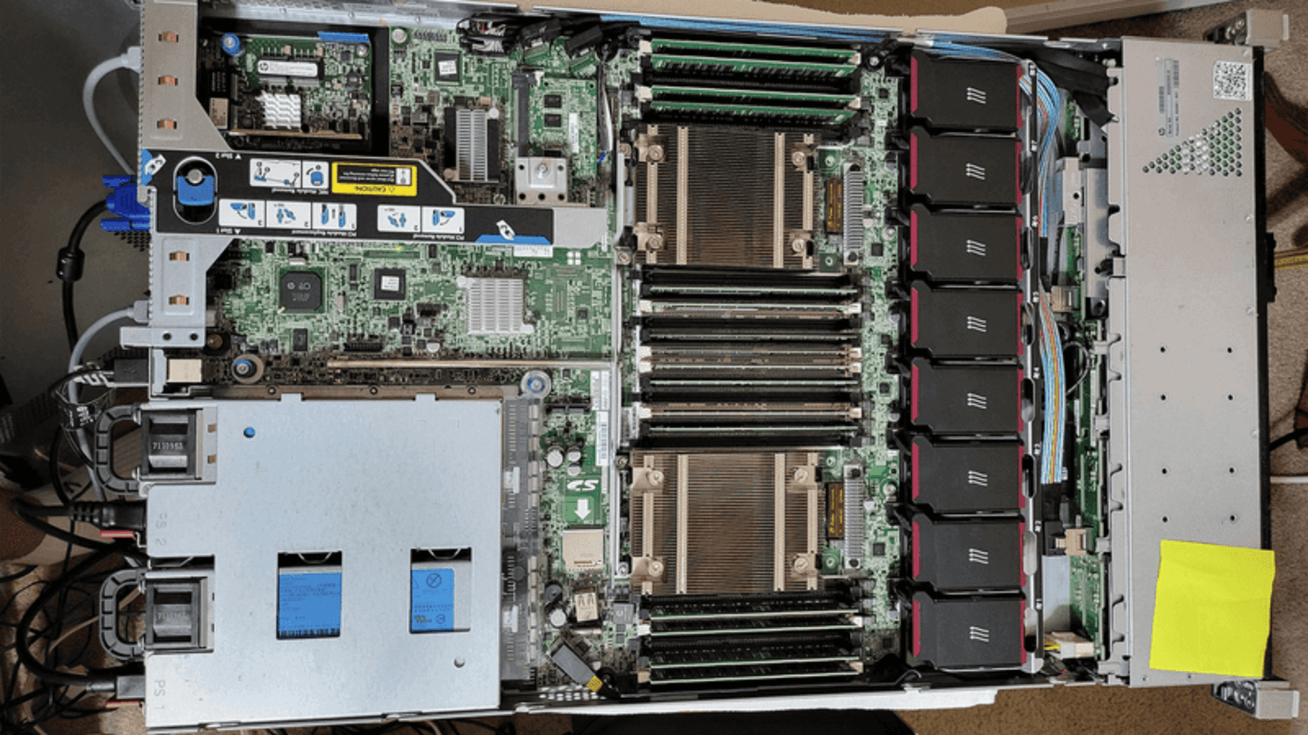 HPE Proliant 360p Gen8​ Server